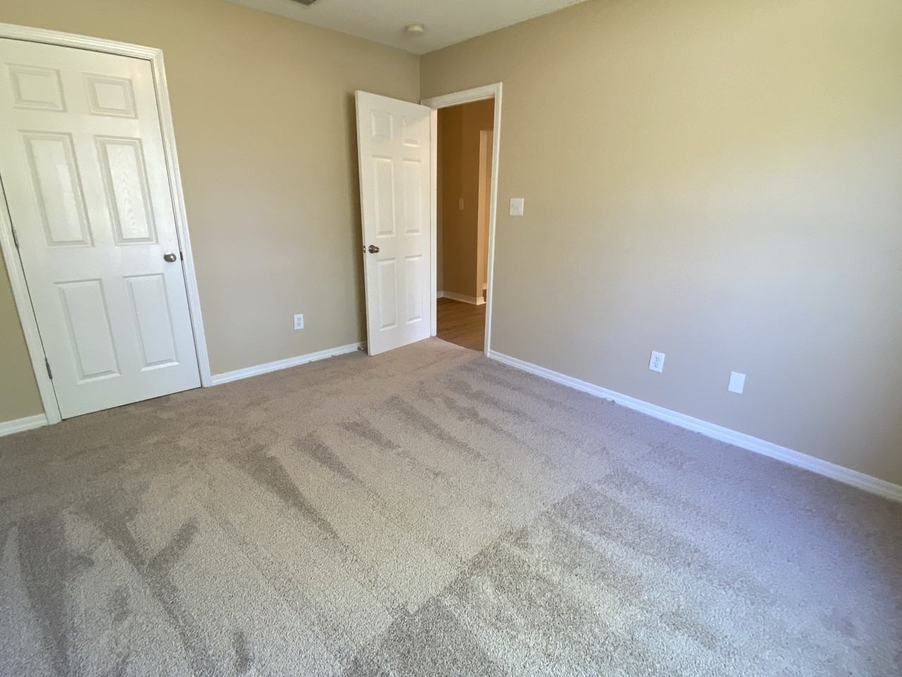 11815 Balsam Ct - Photo 6 of 16