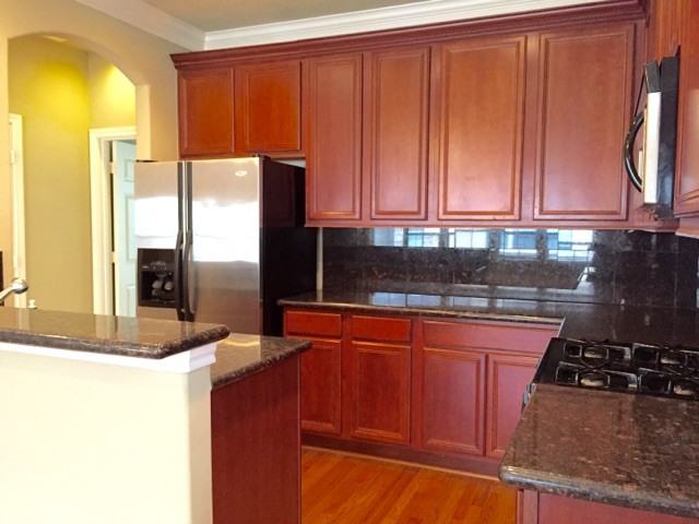 1328 Studer St - Photo 4 of 10