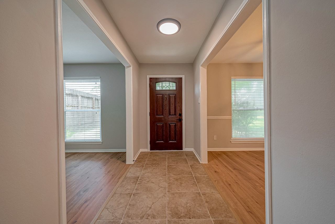 14736 Perthshire Rd #F - Photo 2 of 27