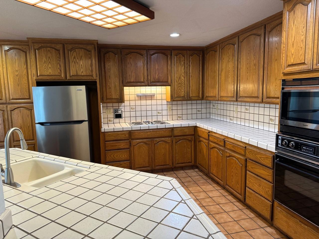 3755 Hatchers Cir - Photo 5 of 21