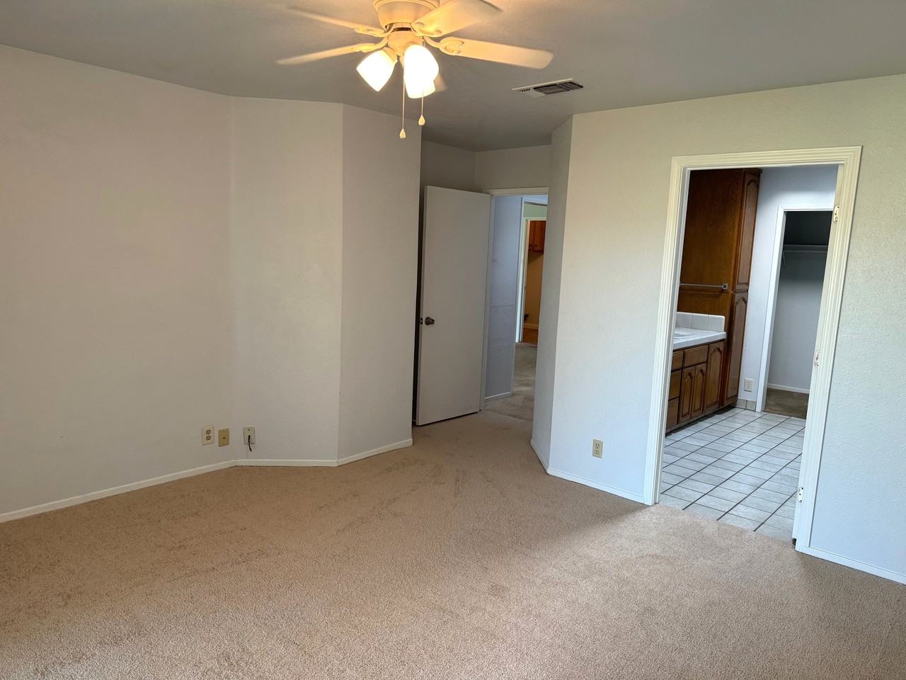 3755 Hatchers Cir - Photo 7 of 21