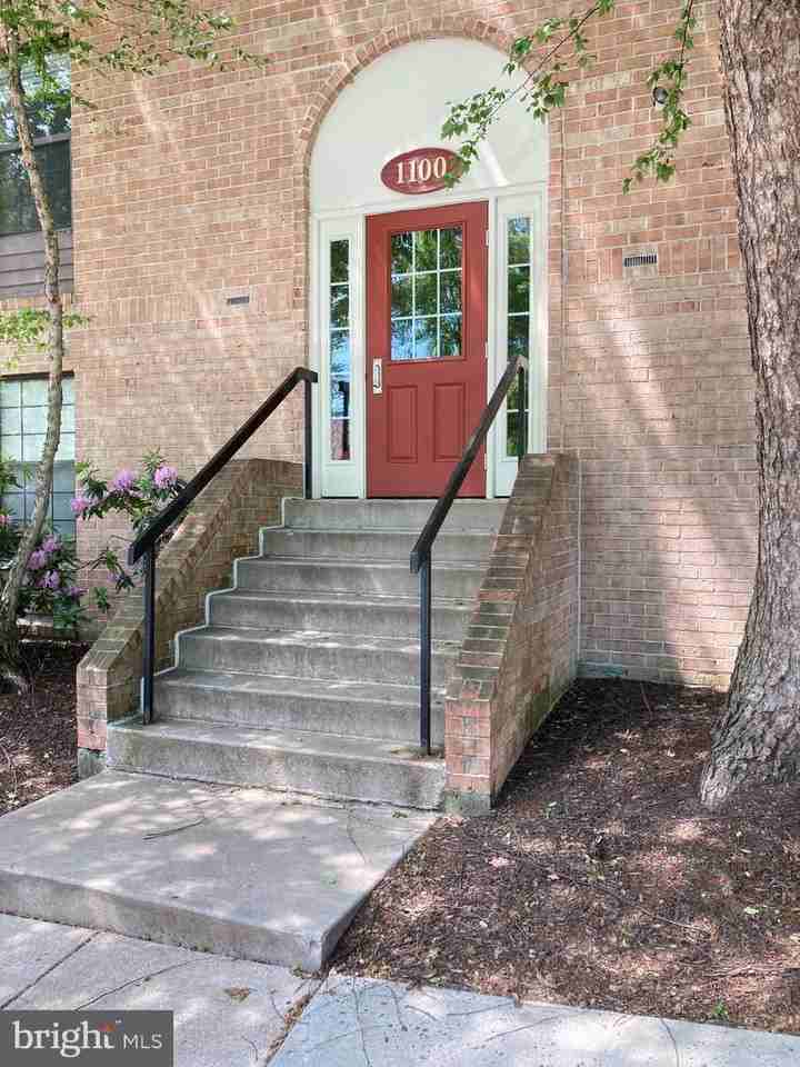 1110 Washington Pl #10 - Photo 2 of 42