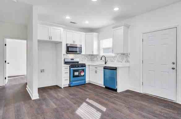 2115 Independence St #NA - Photo 4 of 13