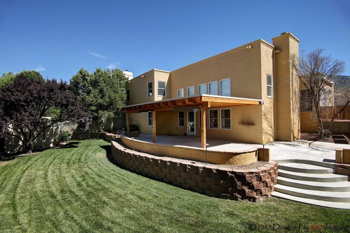 1513 Summit Hills Dr NE - Photo 2 of 23