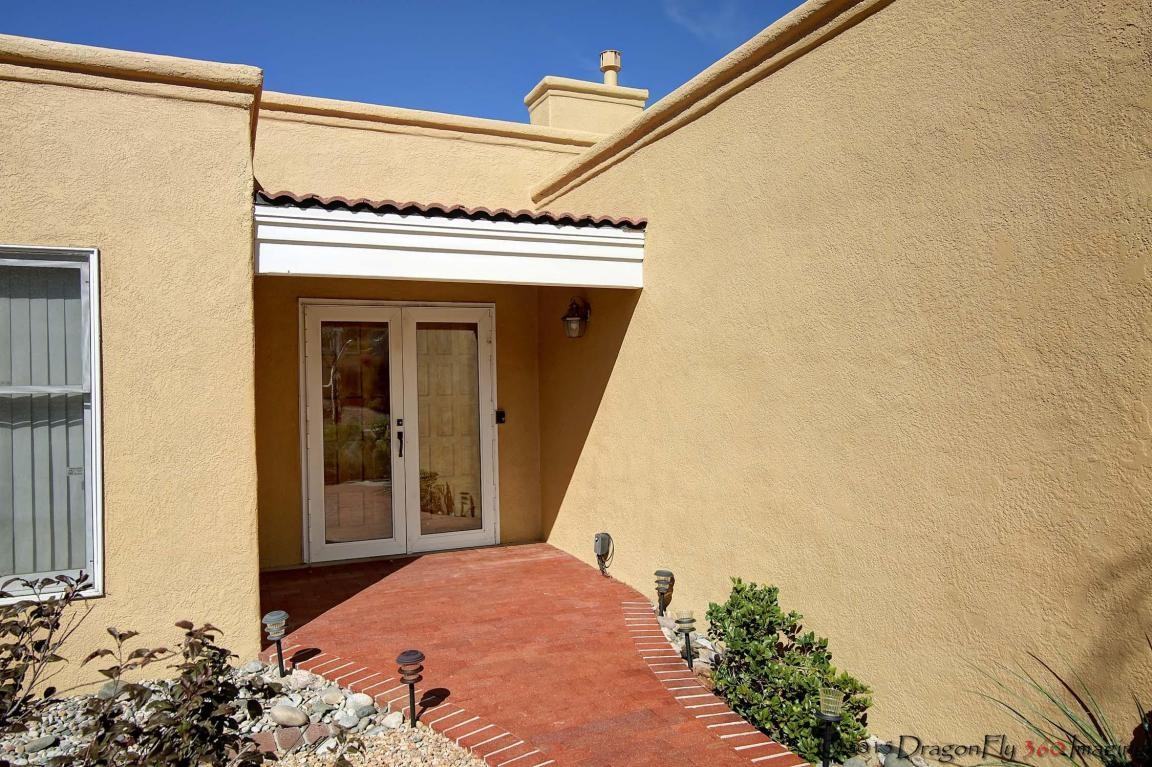 1513 Summit Hills Dr NE - Photo 3 of 23