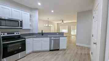 featured image of 17 Paddington Ln