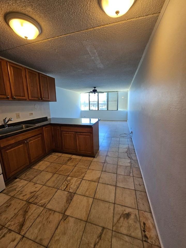 Harbor Lights AOAO - Photo 2 of 14