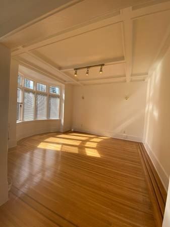 1201 Georgia St W #24