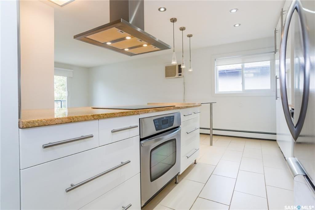 441 4th Ave N #11 - Photo 3 of 7