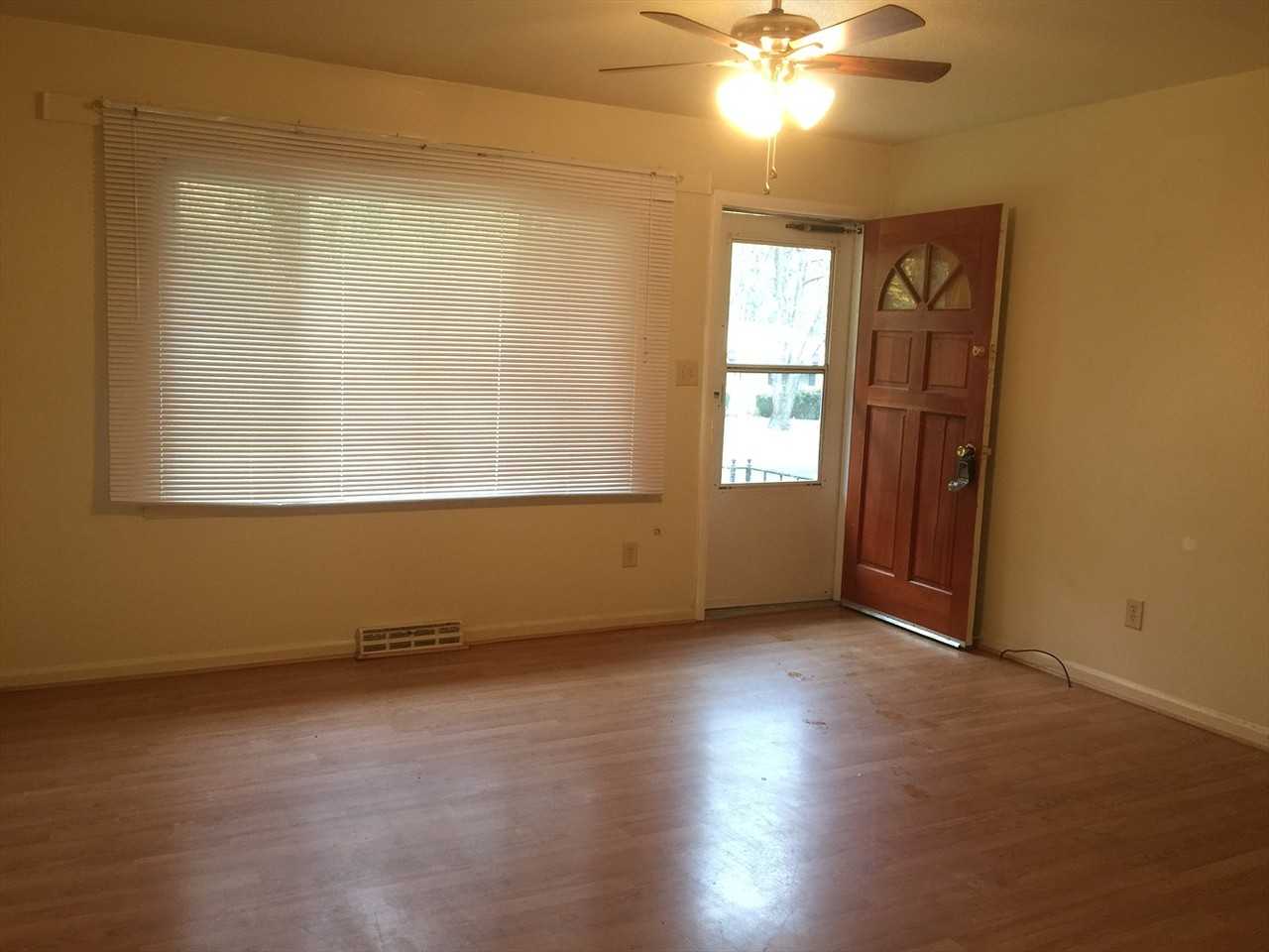 4608 Highlake Dr - Photo 2 of 6