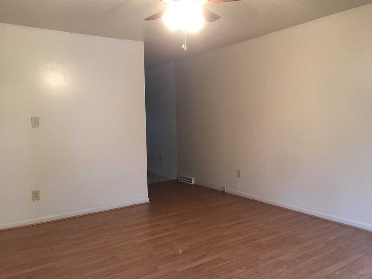 4608 Highlake Dr - Photo 3 of 6