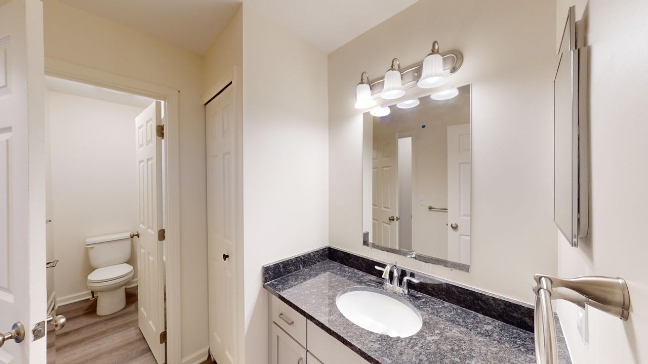 Sterling Commons - Photo 5 of 35