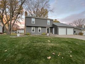 1735 Crestview Dr - Photo 1 of 1