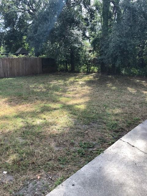11604 Sands Ave - Photo 3 of 10