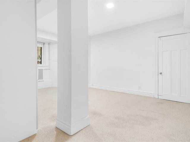949 Avenue Davaar #A - Photo 3 of 6