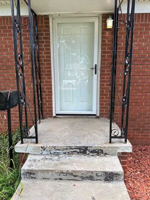 4228 Northwest 15th Street - Photo 3 of 14