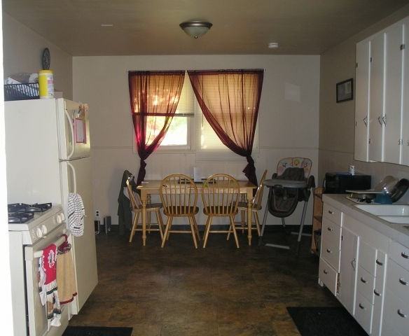 1727 8th Ave N #2 - Photo 2 of 8