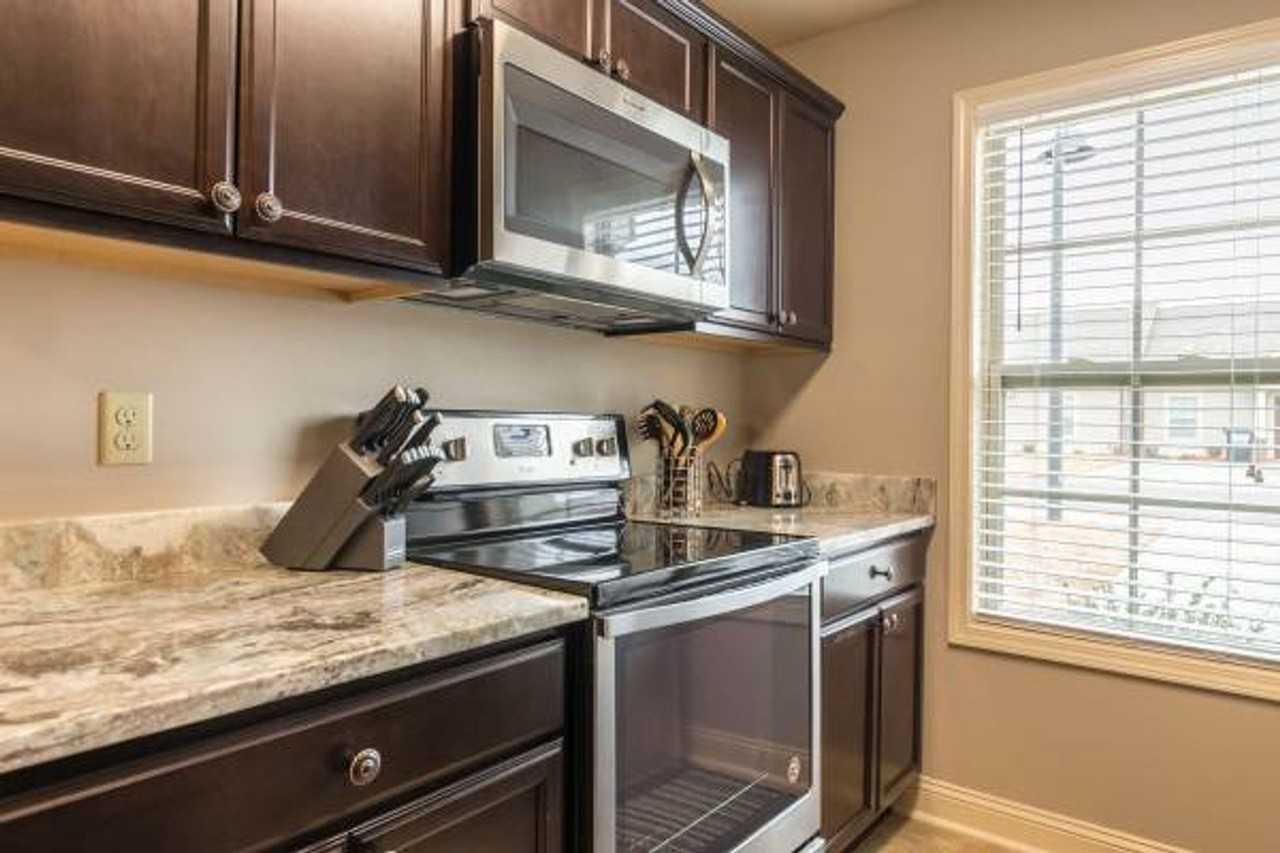 Chandler Pointe - Photo 6 of 30