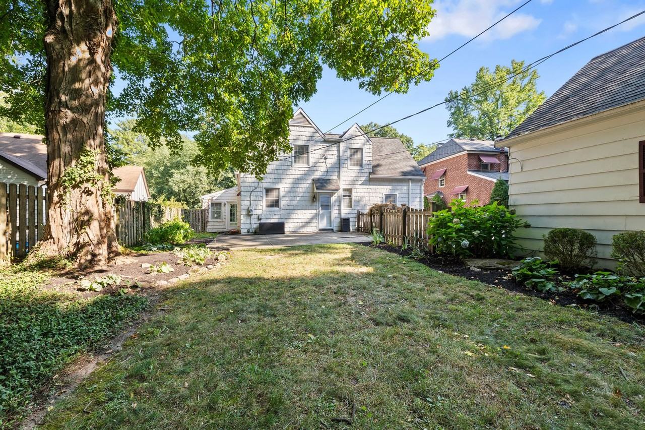 181 Amazon Pl - Photo 3 of 38