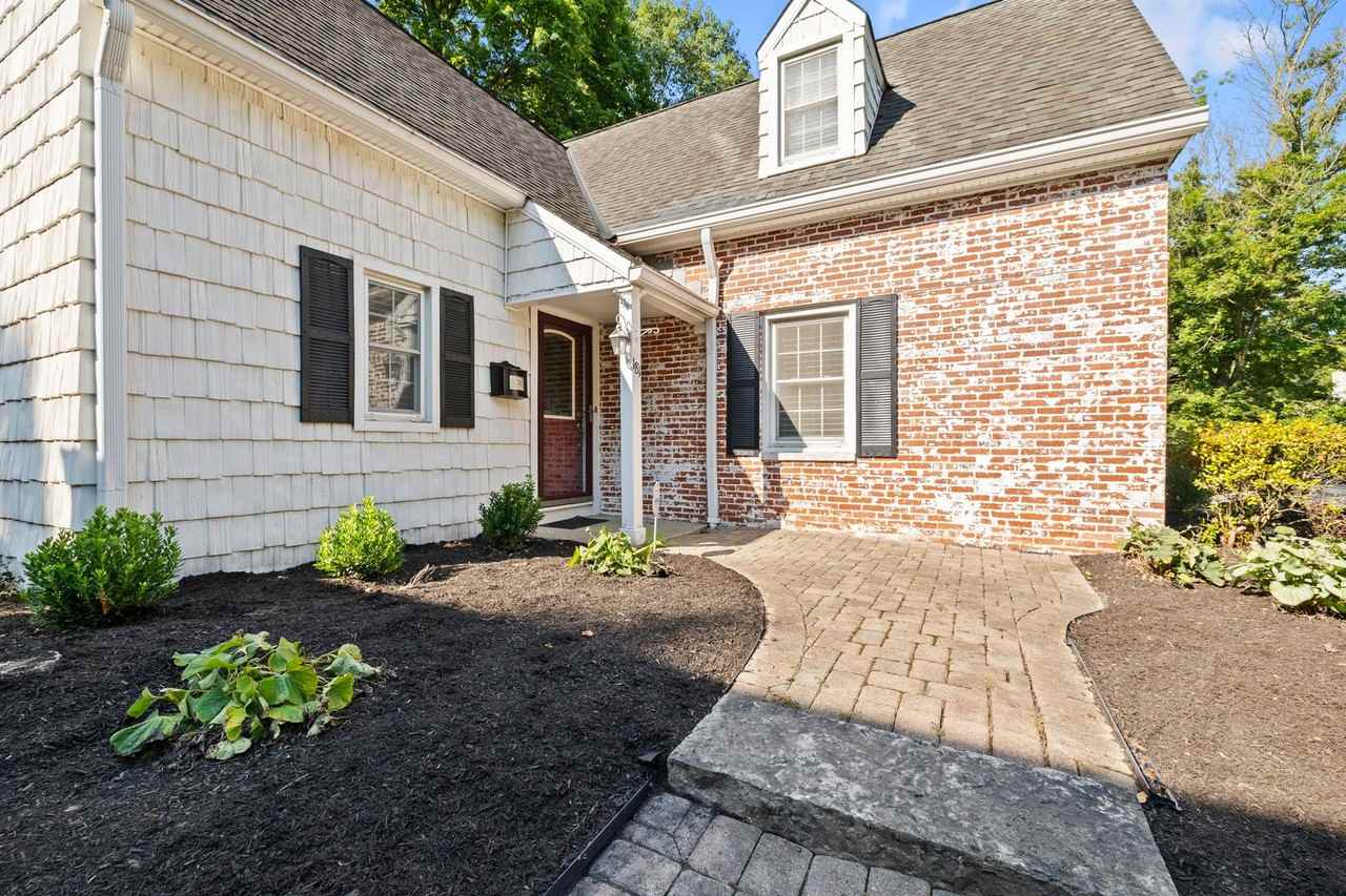 181 Amazon Pl - Photo 4 of 38