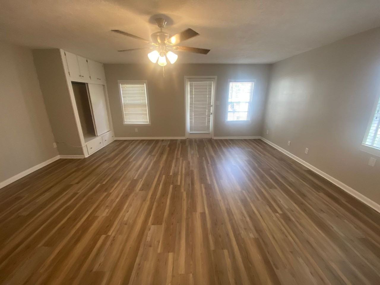 374 Massalina Dr #B - Photo 3 of 10