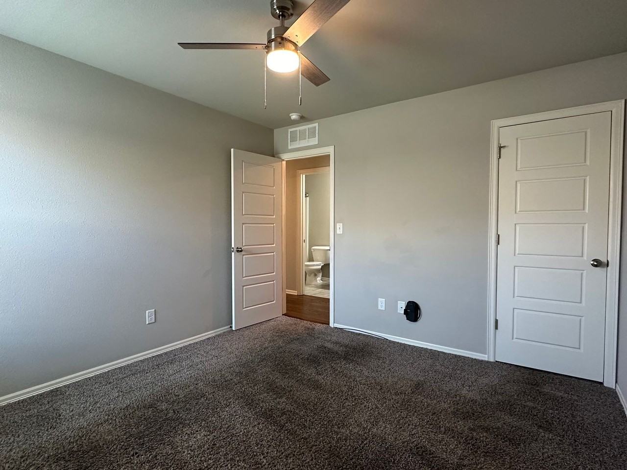13441 S 72 Ave E - Photo 5 of 24