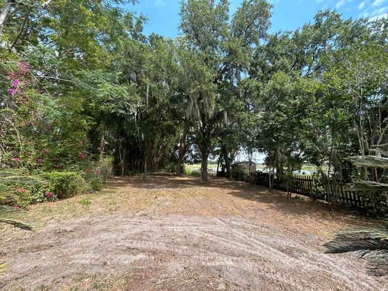 5022 Riverwood Cir - Photo 3 of 19