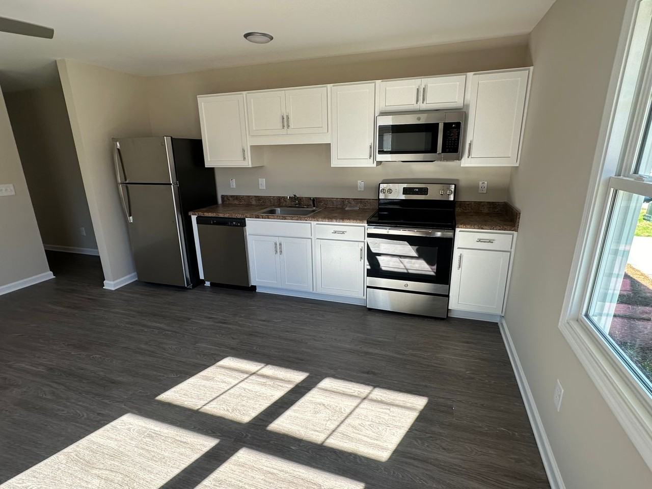 128-130 South 5th Street - Photo 3 of 7