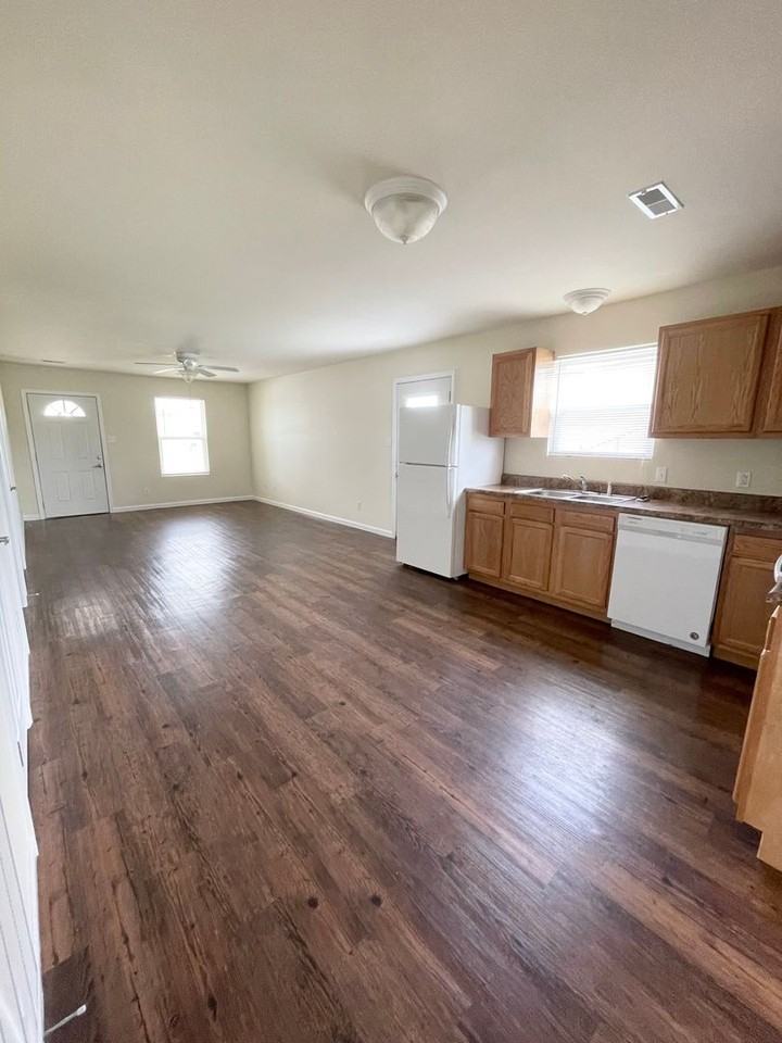26 Patriot Dr - Photo 3 of 9