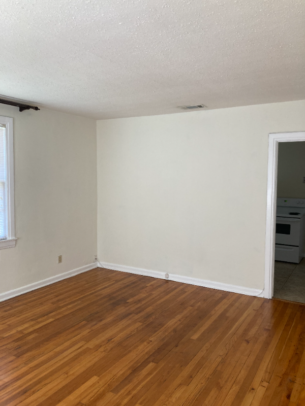 1098 Cherry St #4 - Photo 3 of 8