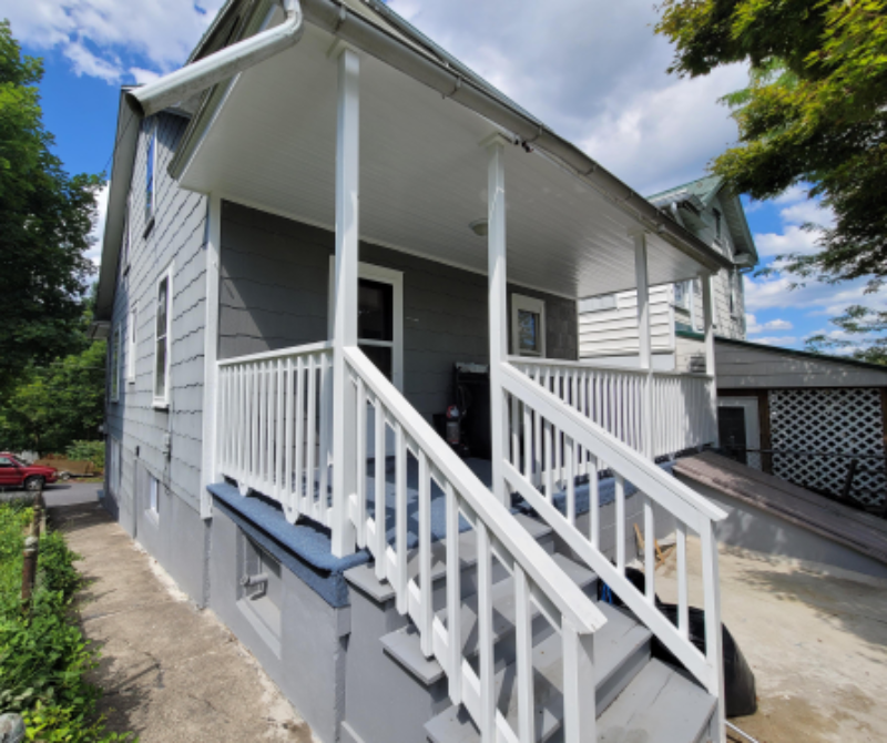 1412 Hemlock St - Photo 2 of 11