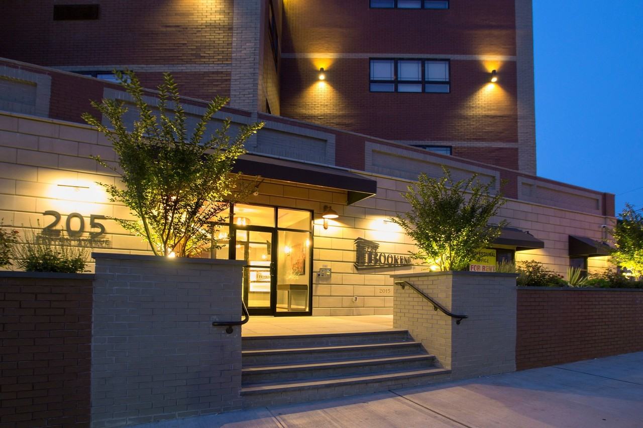 205 Easton Avenue - Photo 4 of 11