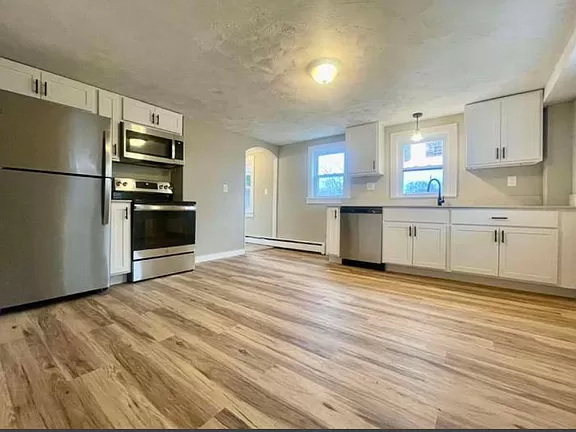 15 Watson St #2 - Photo 2 of 12