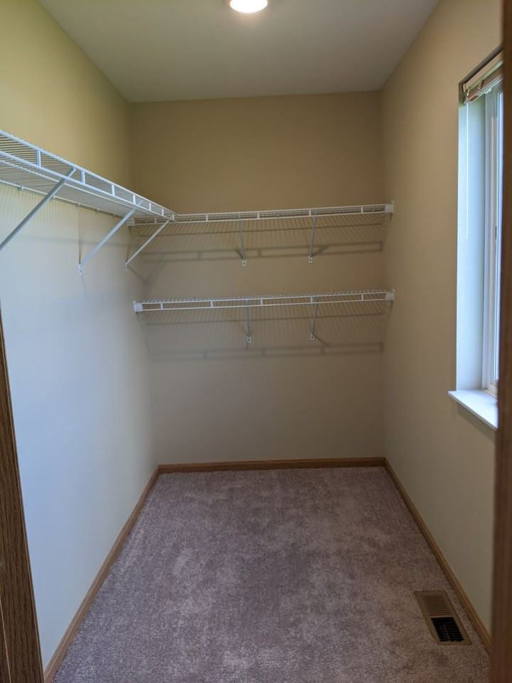 Pine Grove Estates Townhomes 1 - Photo 7 of 10