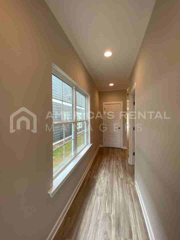 175 Creek Run Way - Photo 4 of 50