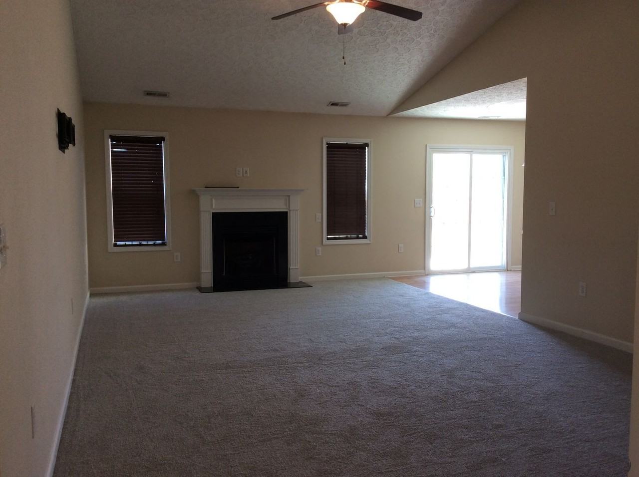 2818 Walter Dr - Photo 3 of 16