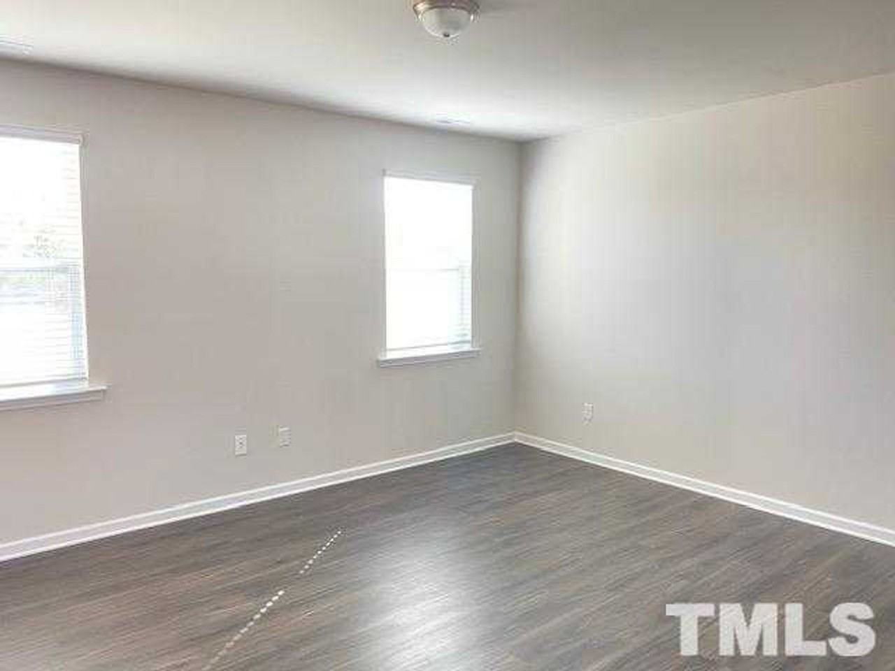 132 Montasel Court - Photo 3 of 20
