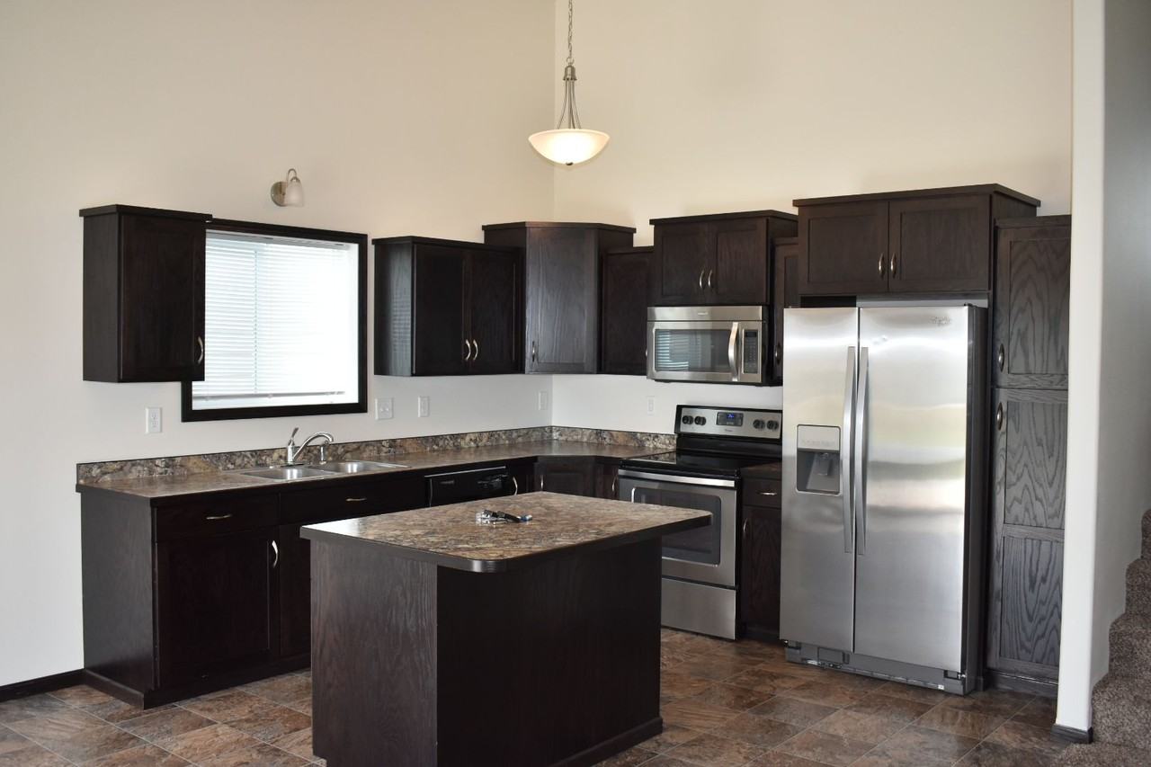 5922 57th Ave S - Photo 3 of 10