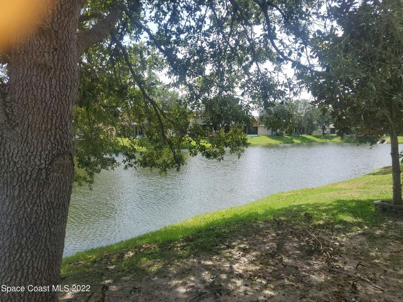 531 Cressa Cir - Photo 2 of 12