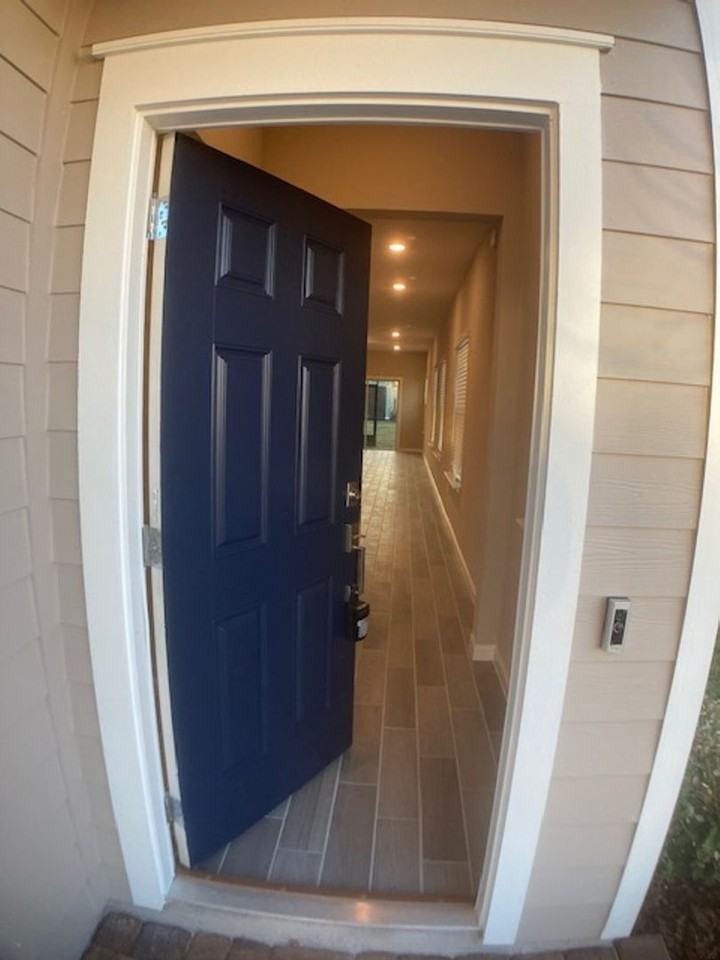 570 Tynes Blvd - Photo 5 of 50