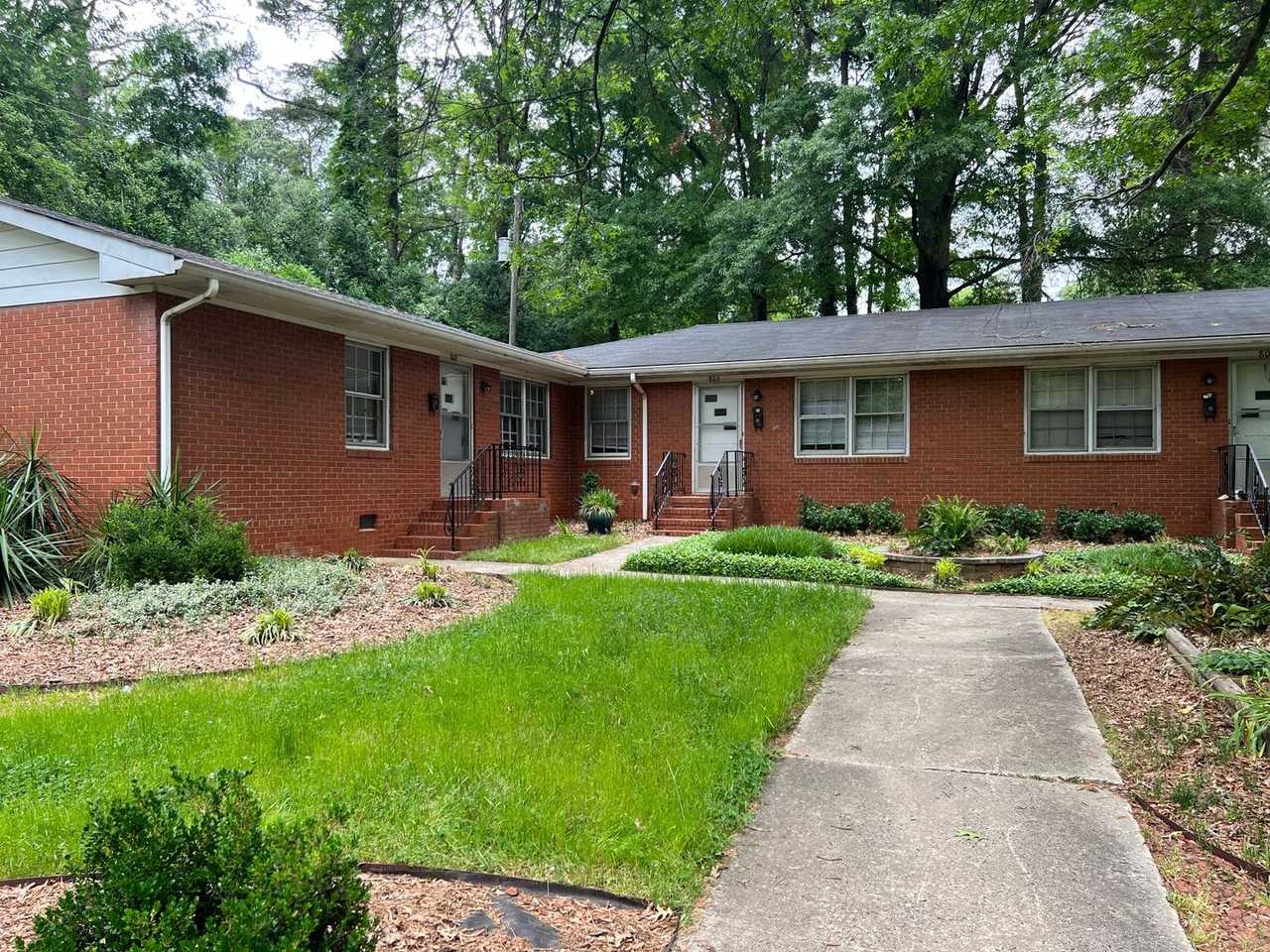 808 Chamberlain St - Photo 2 of 19