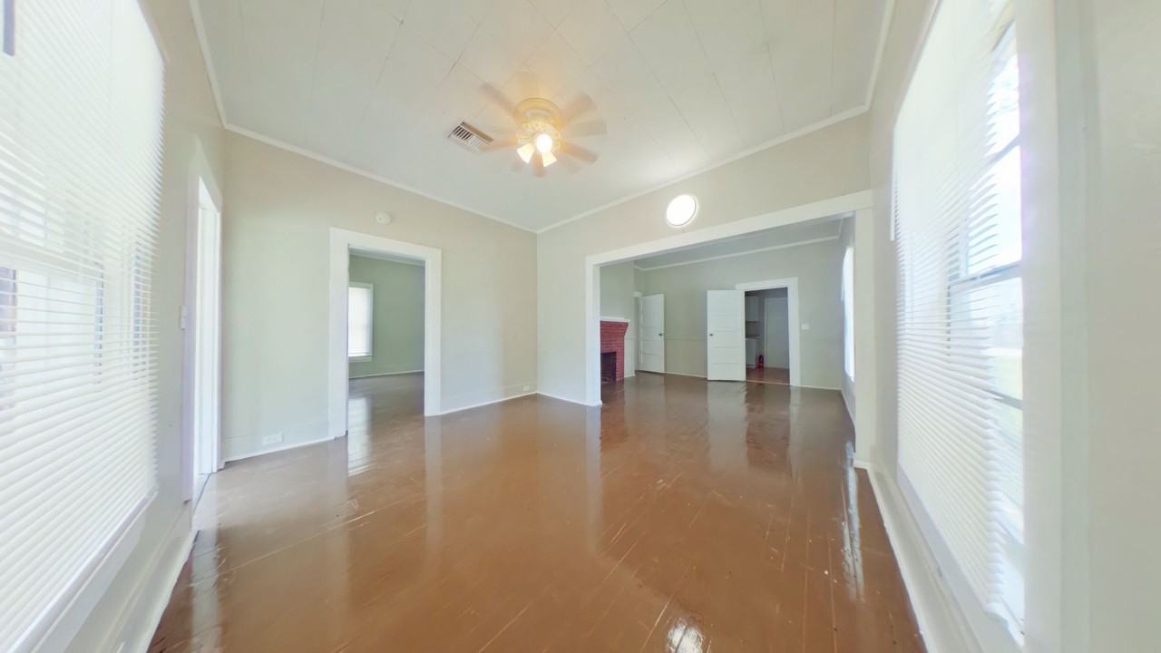 511 S 7th Ave - Photo 2 of 11