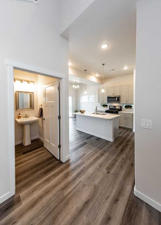 5851 Villa Lorenzo Dr - Photo 6 of 40