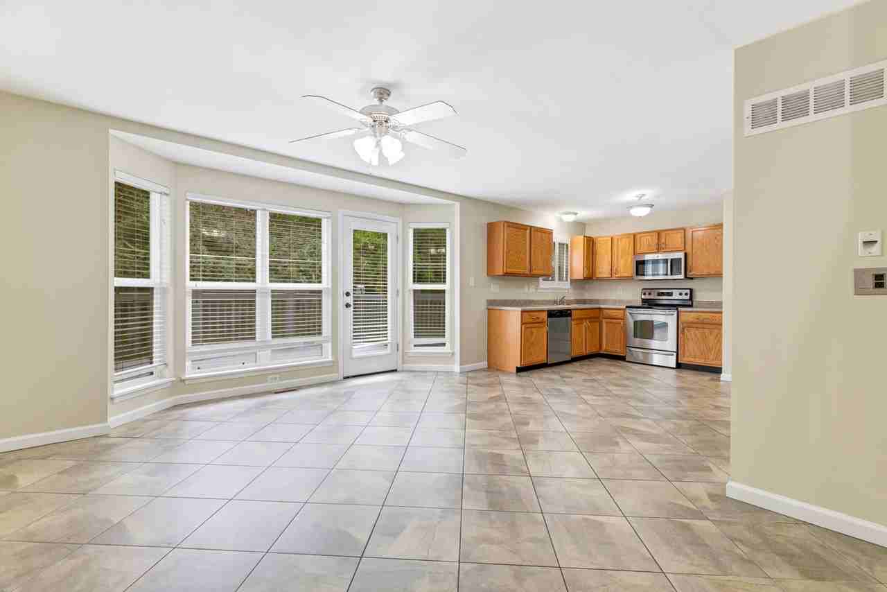 404 Flowering Magnolia Dr - Photo 2 of 19