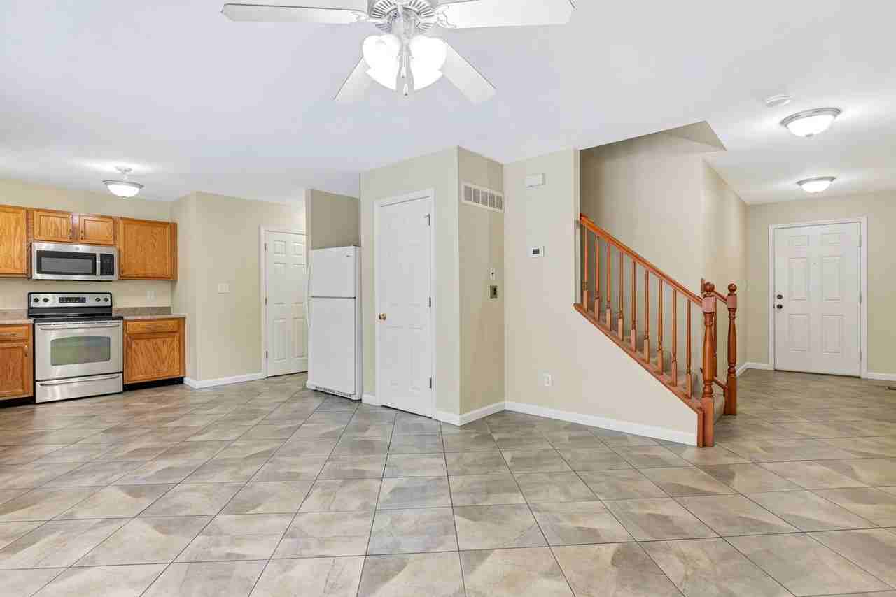 404 Flowering Magnolia Dr - Photo 3 of 19