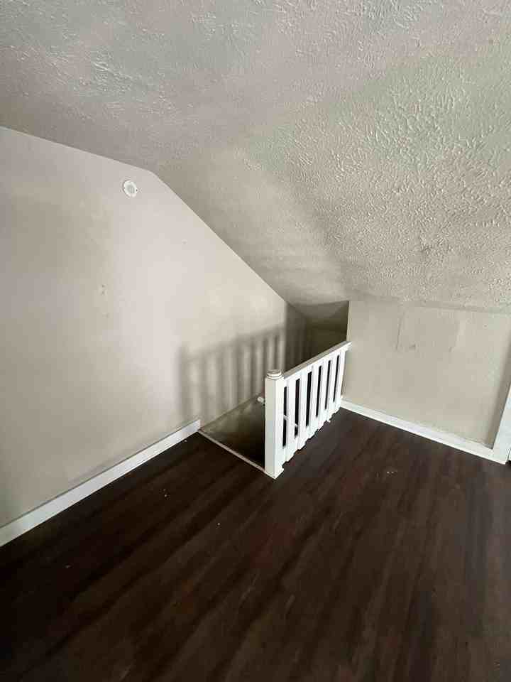 316 N 2nd St - Photo 7 of 10