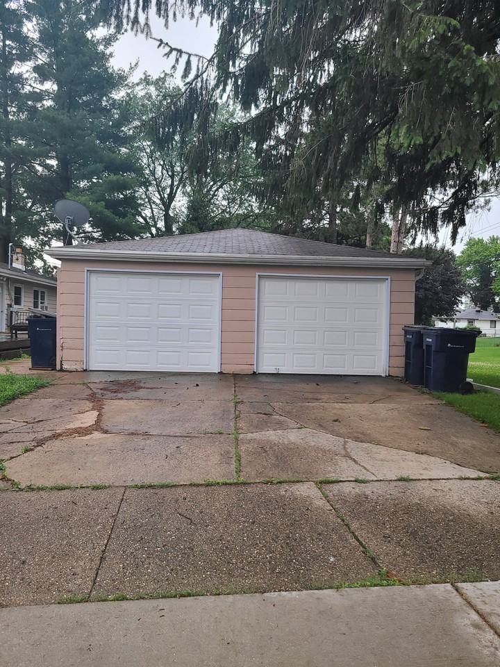 1821 Liberty Ln #1821 - Photo 2 of 18