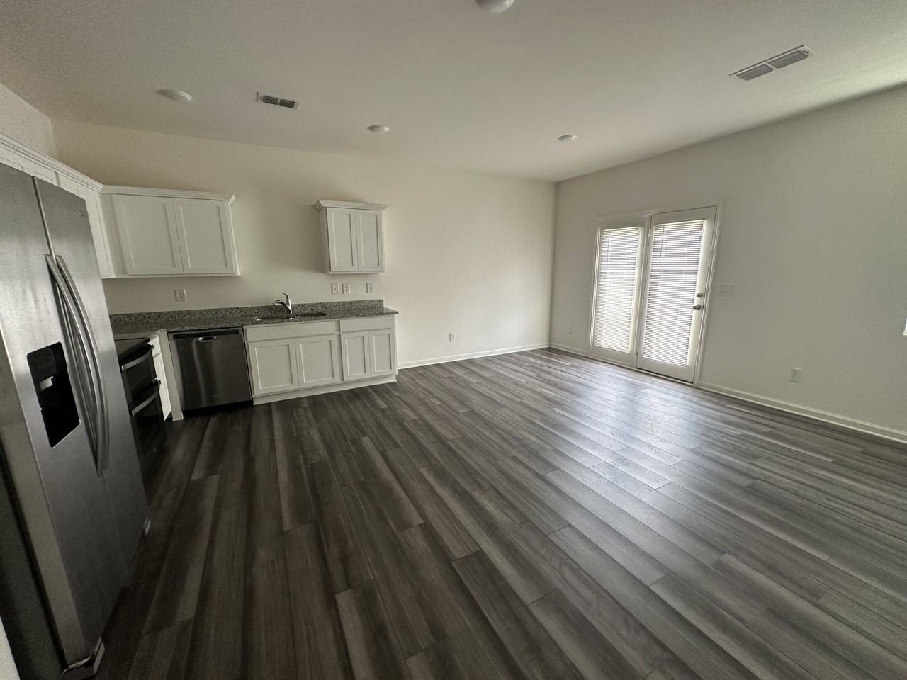 120 Swindon Dr - Photo 5 of 16