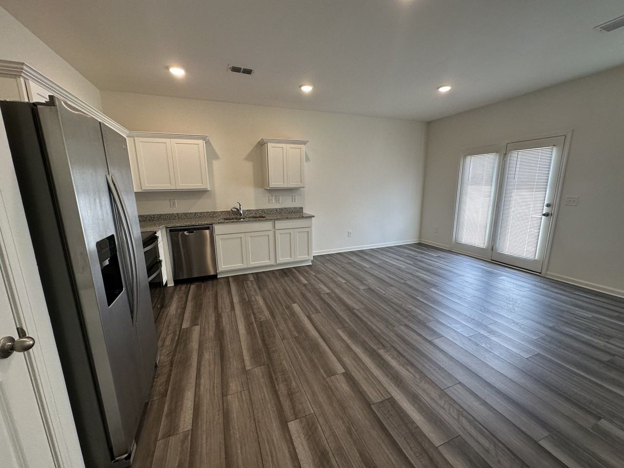 120 Swindon Dr - Photo 6 of 16