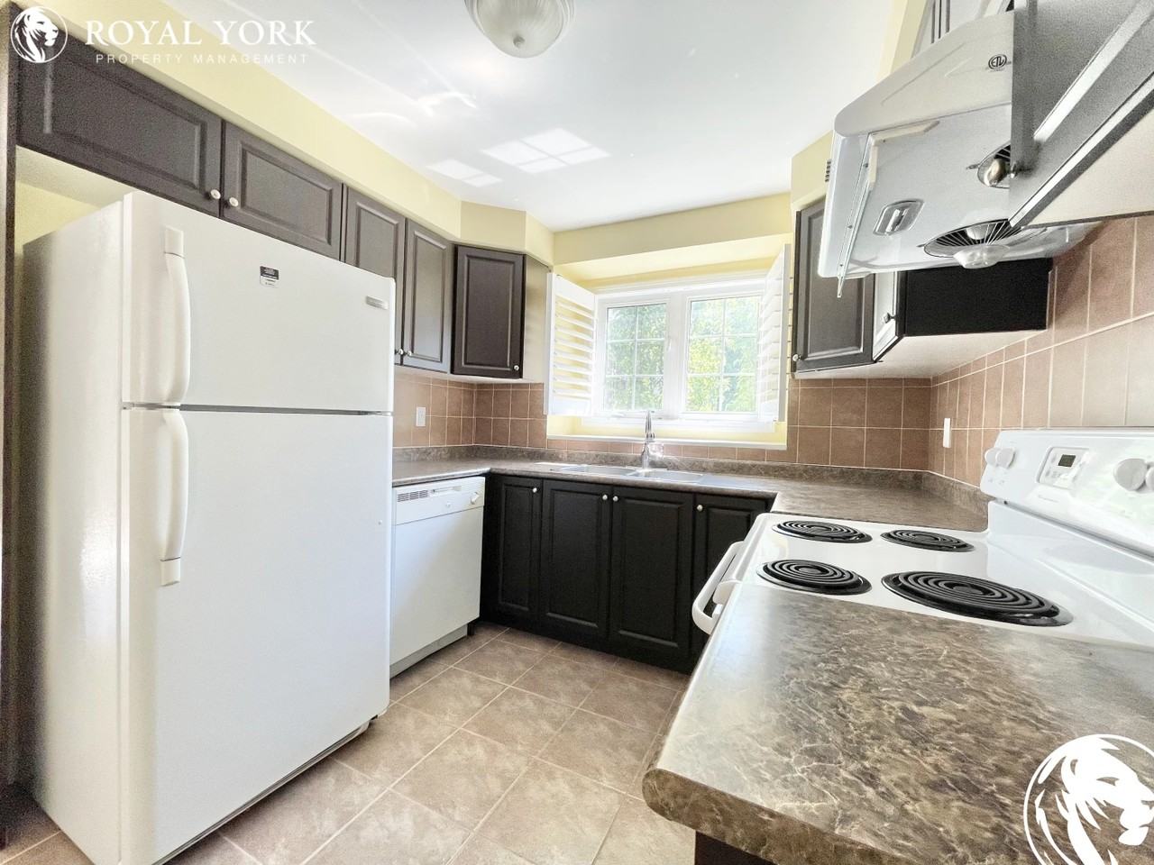 84-620 Ferguson Drive, Milton, Ontario L9T 7C7 - Photo 3 of 18